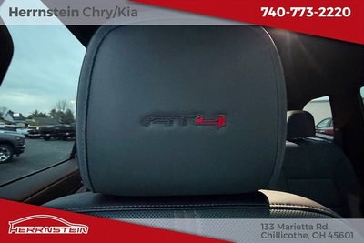 2025 GMC Acadia AWD AT4