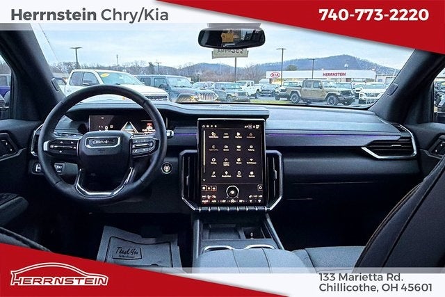 2025 GMC Acadia AWD AT4