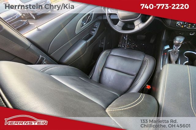 2022 Chevrolet Traverse AWD LT Leather