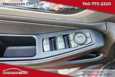 2022 Chevrolet Traverse AWD LT Leather