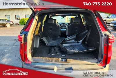 2022 Chevrolet Traverse AWD LT Leather