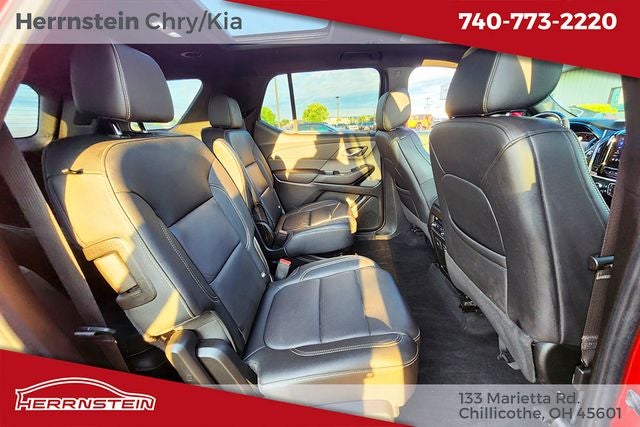2022 Chevrolet Traverse AWD LT Leather
