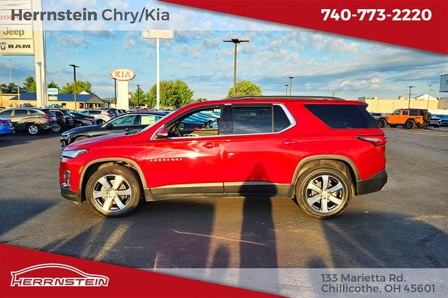 2022 Chevrolet Traverse AWD LT Leather