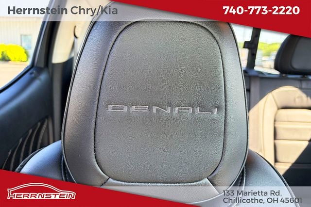 2022 GMC Canyon 4WD Crew Cab Short Box Denali