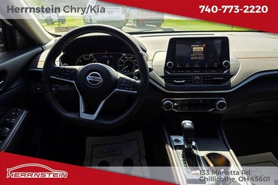 2022 Nissan Altima SR Intelligent AWD