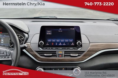 2023 Nissan Altima SV FWD