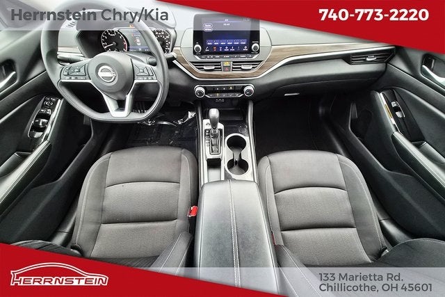 2023 Nissan Altima SV FWD