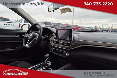 2023 Nissan Altima SV FWD