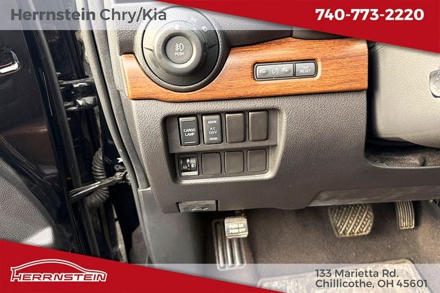 2021 Nissan TITAN Crew Cab Platinum Reserve 4x4