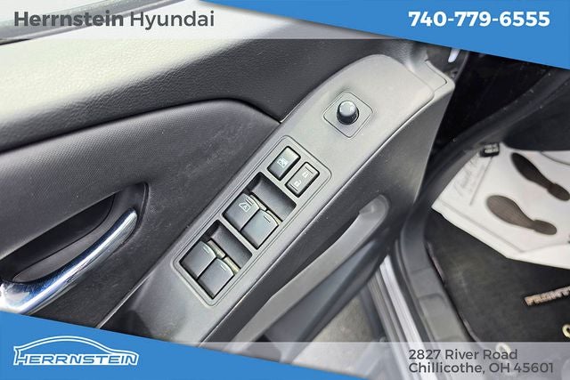 2023 Nissan Frontier Crew Cab SV 4x4