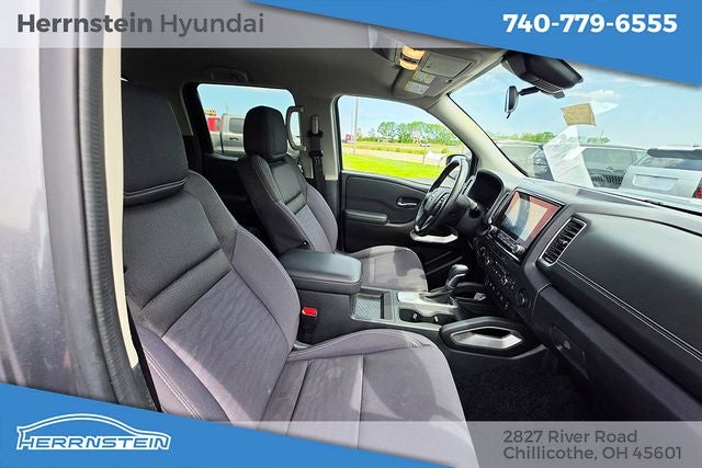 2023 Nissan Frontier Crew Cab SV 4x4