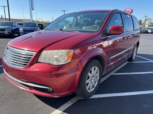Used 2014 Chrysler Town & Country Touring with VIN 2C4RC1BG2ER404154 for sale in Chillicothe, OH