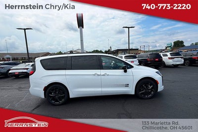 2027 Chrysler Pacifica PACIFICA SELECT