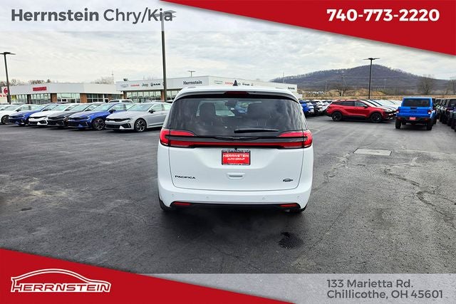 2026 Chrysler Pacifica PACIFICA SELECT