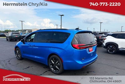 2027 Chrysler Pacifica PACIFICA SELECT