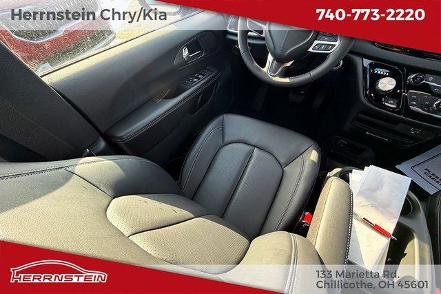 2026 Chrysler Voyager VOYAGER LX