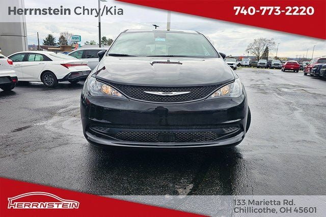 2026 Chrysler Voyager VOYAGER LX