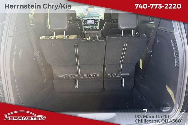 2026 Chrysler Voyager VOYAGER LX