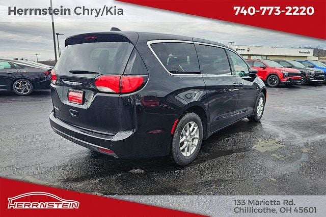 2026 Chrysler Voyager VOYAGER LX