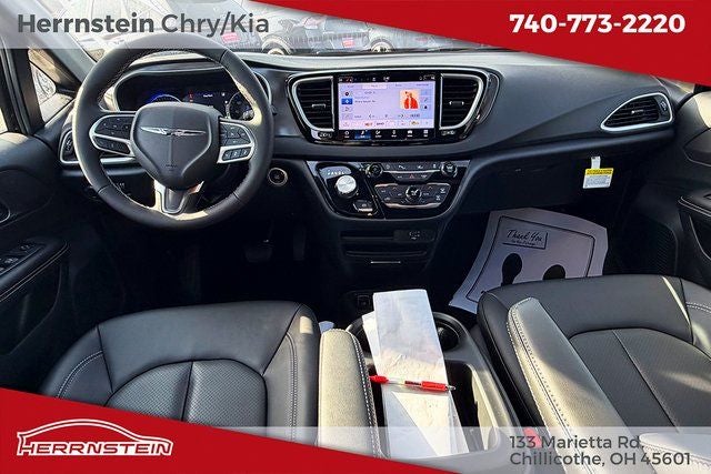 2026 Chrysler Voyager VOYAGER LX