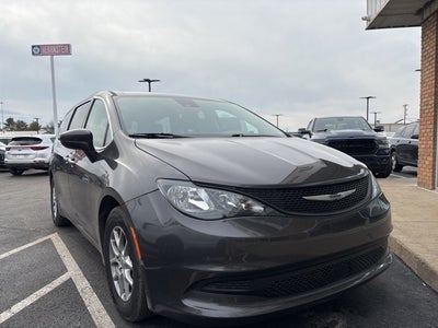 2023 Chrysler Voyager LX