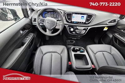 2026 Chrysler Voyager VOYAGER LX