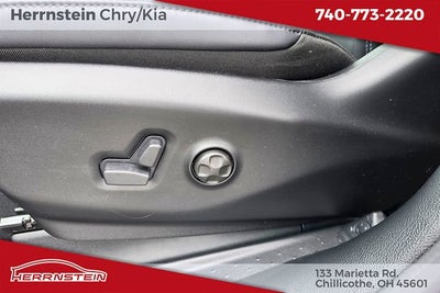 2026 Chrysler Voyager VOYAGER LX