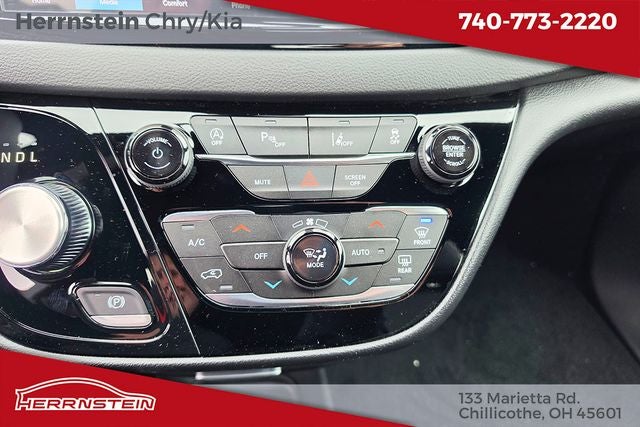 2026 Chrysler Voyager VOYAGER LX