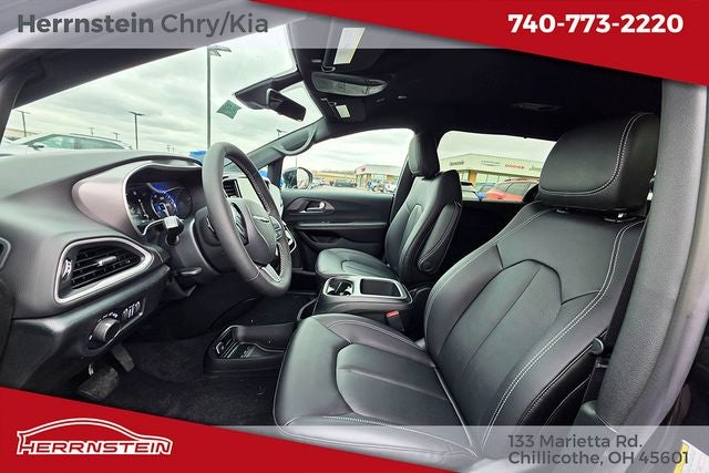 2026 Chrysler Voyager VOYAGER LX