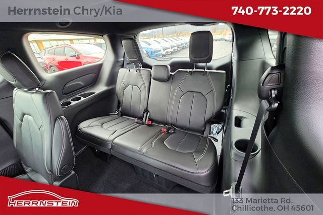 2026 Chrysler Voyager VOYAGER LX