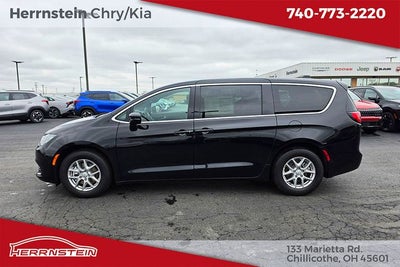 2026 Chrysler Voyager VOYAGER LX