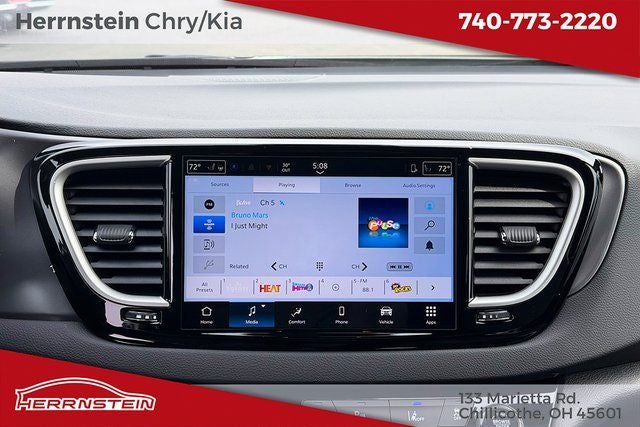 2026 Chrysler Voyager VOYAGER LX