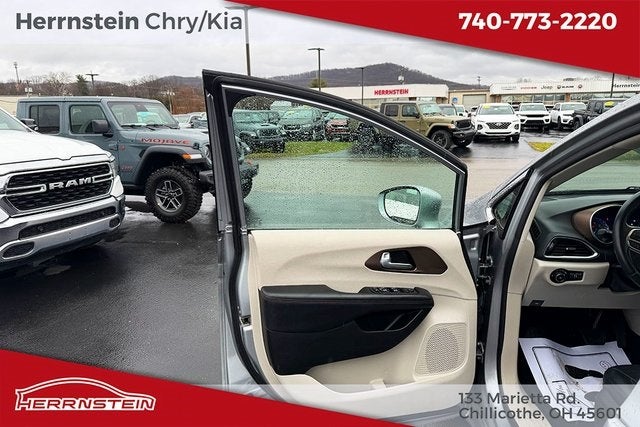 2018 Chrysler Pacifica Touring L Plus