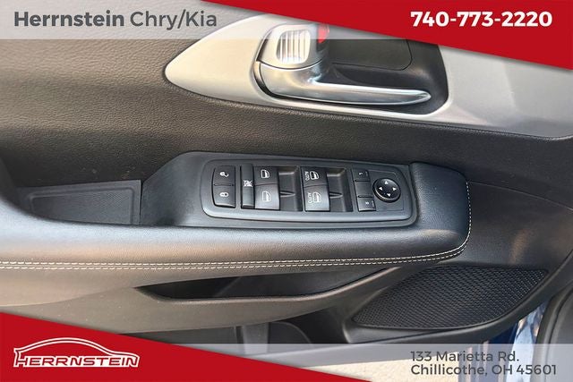 2020 Chrysler Pacifica Touring