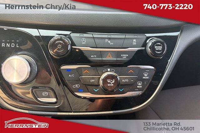 2020 Chrysler Pacifica Touring