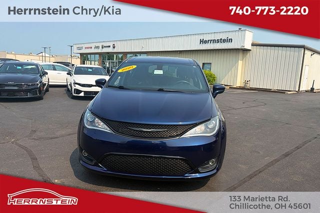 2020 Chrysler Pacifica Touring