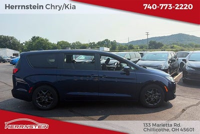 2020 Chrysler Pacifica Touring
