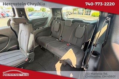 2020 Chrysler Pacifica Touring