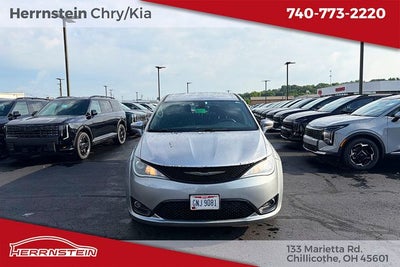 2018 Chrysler Pacifica Touring Plus