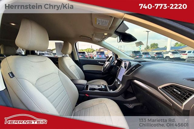 2022 Ford Edge SE