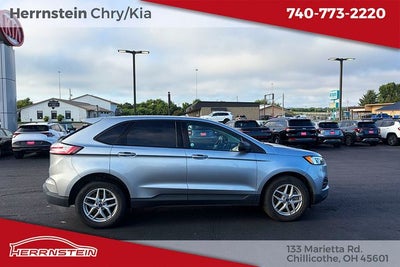 2022 Ford Edge SE