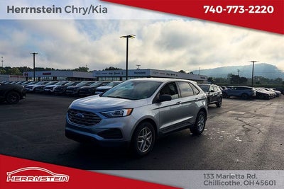 2022 Ford Edge SE
