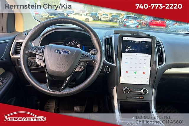 2022 Ford Edge SE