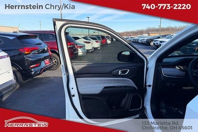 2024 Jeep Compass Latitude Lux FWD