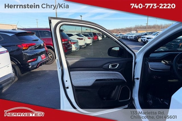 2024 Jeep Compass Latitude Lux FWD