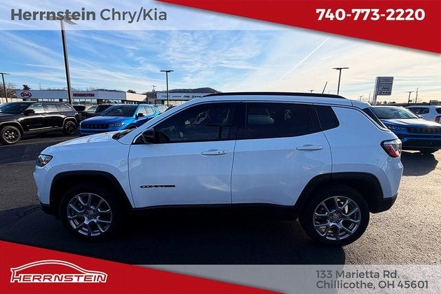 2024 Jeep Compass Latitude Lux FWD