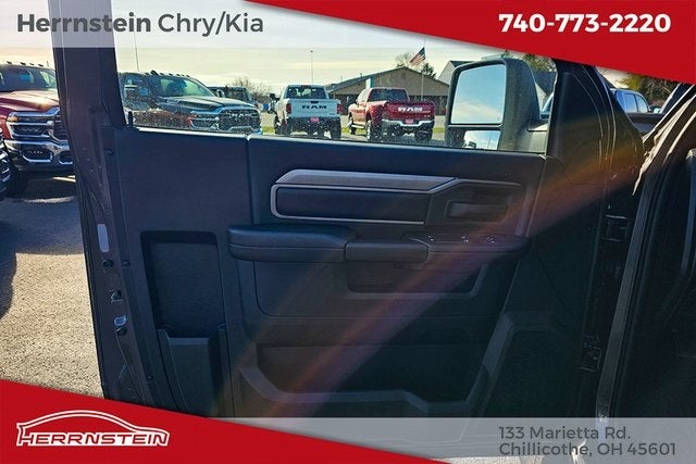 2025 RAM 3500 Tradesman Regular Cab 4x4 8' Box