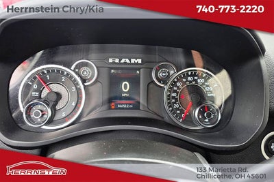 2024 RAM 3500 Big Horn Crew Cab 4x4 8' Box