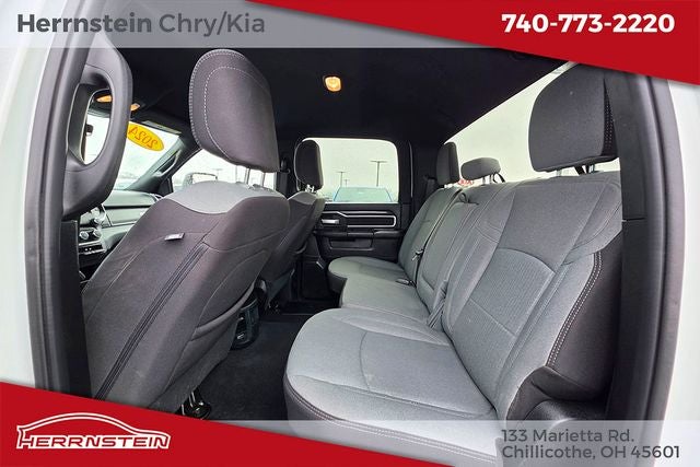 2024 RAM 3500 Big Horn Crew Cab 4x4 8' Box
