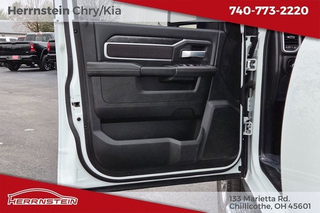 2024 RAM 3500 Big Horn Crew Cab 4x4 8' Box